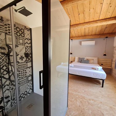 Le Mangiatoie Del Cavaliere Bed & Breakfast Монталегро Екстериор снимка