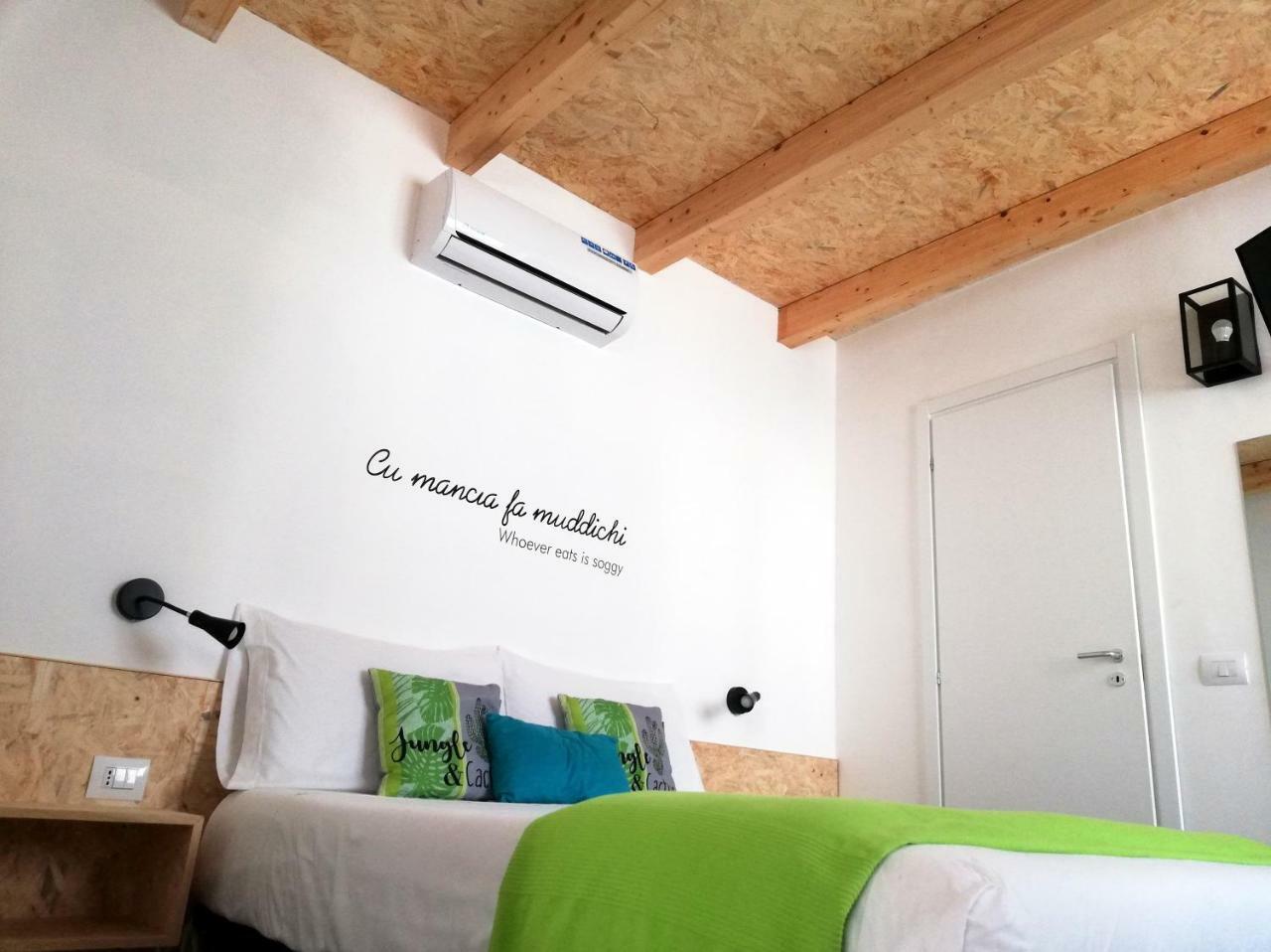 Le Mangiatoie Del Cavaliere Bed & Breakfast Монталегро Екстериор снимка